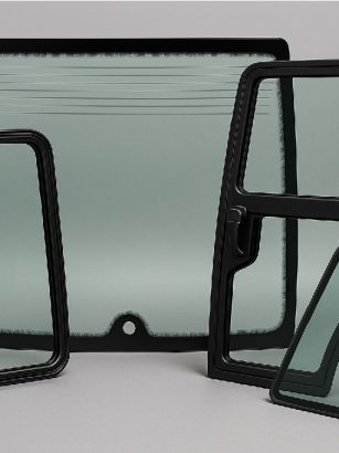 Geamuri, uși și parbrize pentru tractoare